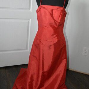 Bella Formals by Venus Elegant Red Satin Evening Gown size 10
